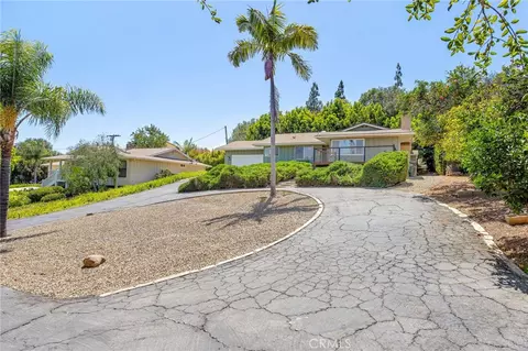 Exterior - 1776 Saint Peters, Fallbrook, CA 92028 photo 4 of 24