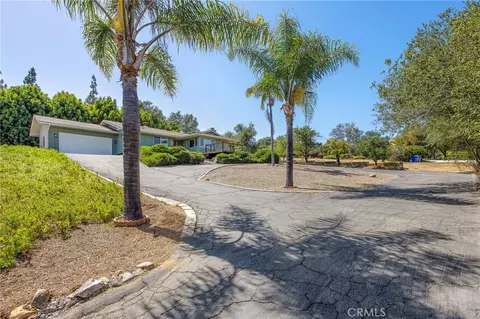 Exterior - 1776 Saint Peters, Fallbrook, CA 92028 photo 5 of 24