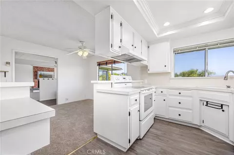 Kitchen - 1776 Saint Peters, Fallbrook, CA 92028 photo 2 of 2