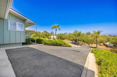 Exterior - 1776 Saint Peters, Fallbrook, CA 92028 photo 21 of 24