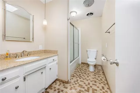Bath - 1776 Saint Peters, Fallbrook, CA 92028 photo 1 of 4