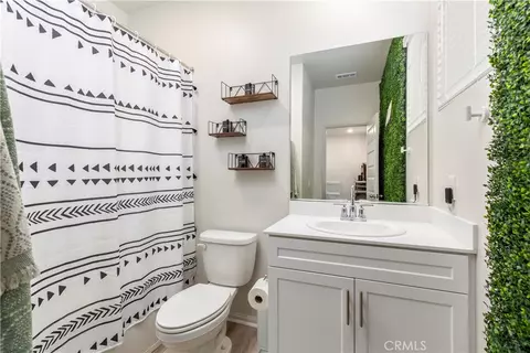 Bath - 40630 Birchfield Dr #12, Temecula, CA 92591 photo 2 of 2