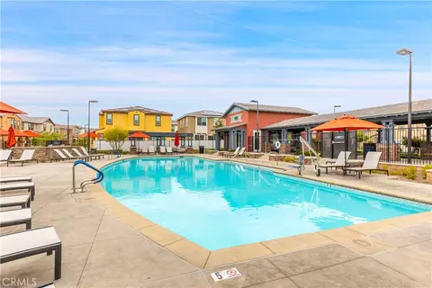 Exterior - 40630 Birchfield Dr #12, Temecula, CA 92591 photo 7 of 10