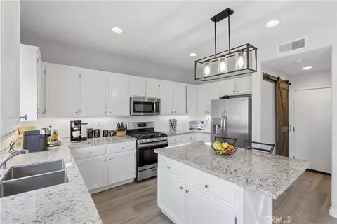 Kitchen - 44682 Brookvail Ct, Temecula, CA 92592 photo 3 of 3