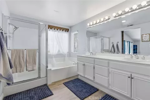 Bath - 44682 Brookvail Ct, Temecula, CA 92592 photo 3 of 4