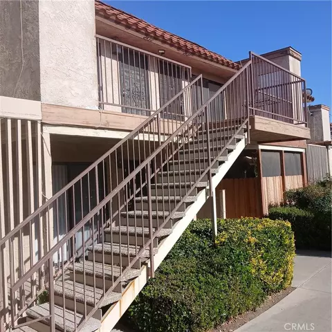 2439 W Acacia Ave, Hemet, CA 92545