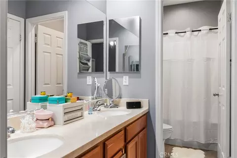 Bath - 82847 Millay Ct, Indio, CA 92201 photo 5 of 5