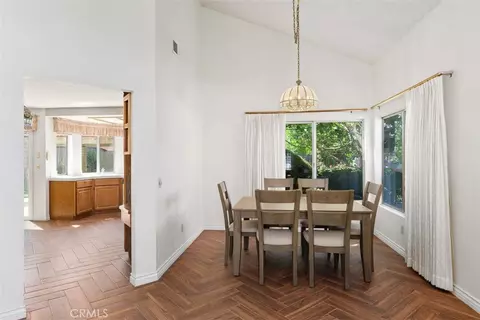 Dining - 31384 Pahuta, Temecula, CA 92592 photo 1 of 2