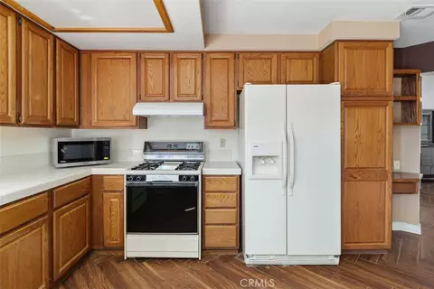 Kitchen - 31384 Pahuta, Temecula, CA 92592 photo 4 of 4