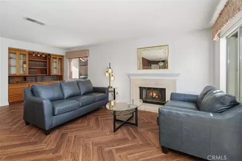 Living - 31384 Pahuta, Temecula, CA 92592 photo 3 of 6