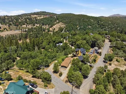 510 Acacia, Cedar Glen, CA 92321 photo 28