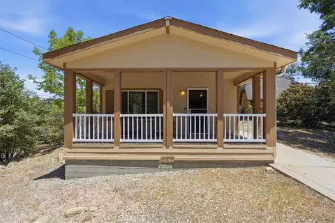 510 Acacia, Cedar Glen, CA 92321 photo 3