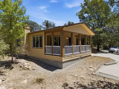 510 Acacia, Cedar Glen, CA 92321 photo 5