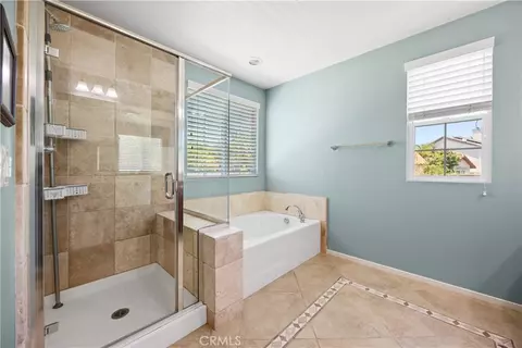 Bath - 40335 Garrison Dr, Temecula, CA 92591 photo 4 of 4