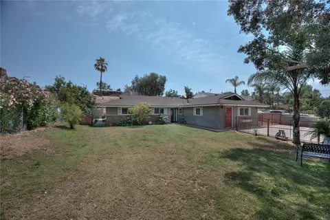 9542 52nd, Jurupa Valley, CA 92509