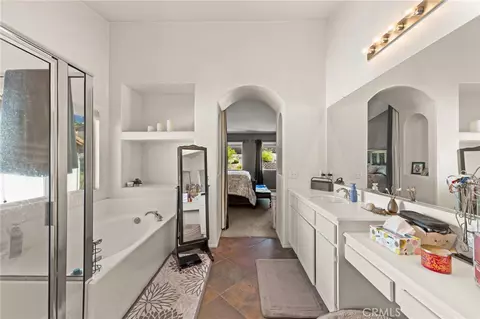 Bath - 29842 Cornelius Ct, Highland, CA 92346 photo 3 of 4