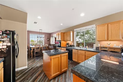 Kitchen - 29842 Cornelius Ct, Highland, CA 92346 photo 1 of 2