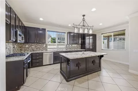 Kitchen - 33413 Alagon, Temecula, CA 92592 photo 4 of 7