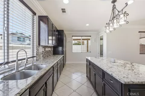 Kitchen - 33413 Alagon, Temecula, CA 92592 photo 5 of 7