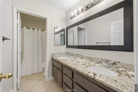 Bath - 33413 Alagon, Temecula, CA 92592 photo 2 of 6