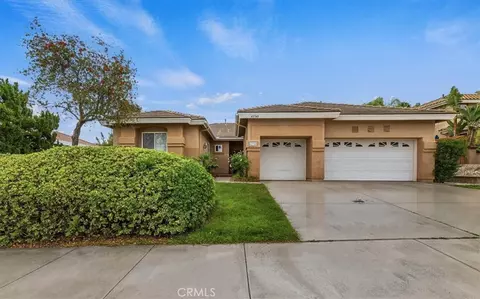 42748 Mountain Shadow, Murrieta, CA 92562