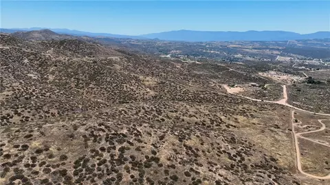 1 Intrepid Rd, Temecula, CA 92592 photo 4