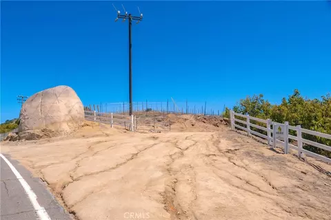 2526 Camaron, Temecula, CA 92590 photo 4