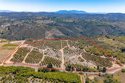 2526 Camaron, Temecula, CA 92590 photo 34