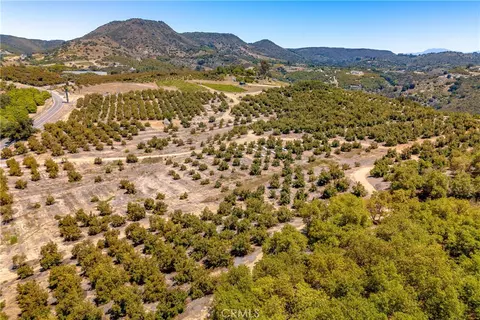 2526 Camaron, Temecula, CA 92590 photo 23