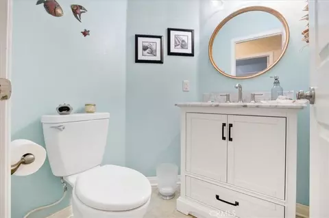 Bath - 43991 Gatewood, Temecula, CA 92592 photo 1 of 9
