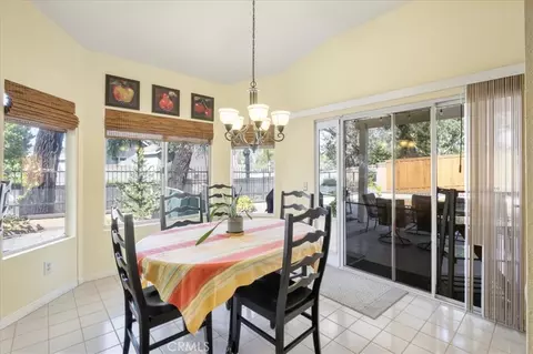 Dining - 43991 Gatewood, Temecula, CA 92592 photo 5 of 7