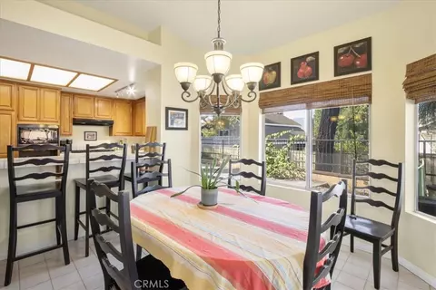 Dining - 43991 Gatewood, Temecula, CA 92592 photo 6 of 7