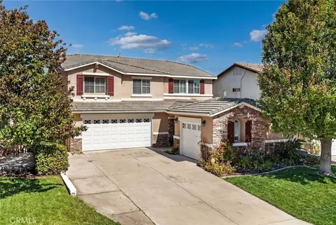 Exterior - 33650 Abbey Rd, Temecula, CA 92592 photo 2 of 12