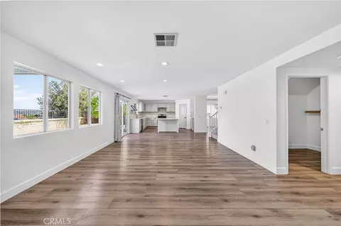Living - 33650 Abbey Rd, Temecula, CA 92592 photo 7 of 12