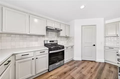 Kitchen - 33650 Abbey Rd, Temecula, CA 92592 photo 5 of 5