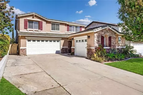 Exterior - 33650 Abbey Rd, Temecula, CA 92592 photo 4 of 12