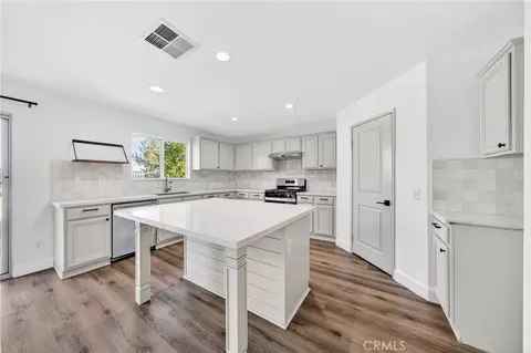 Kitchen - 33650 Abbey Rd, Temecula, CA 92592 photo 1 of 5