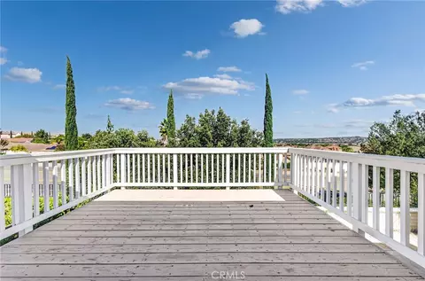 Exterior - 33650 Abbey Rd, Temecula, CA 92592 photo 6 of 12