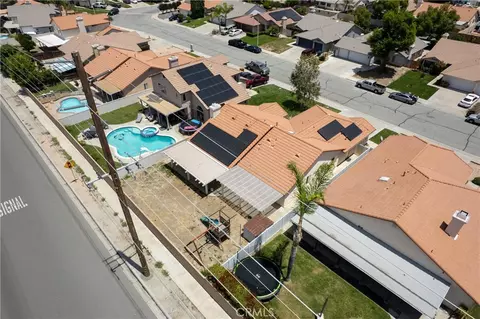 View/Area - 823 Pike Dr, Hemet, CA 92544 photo 3 of 10