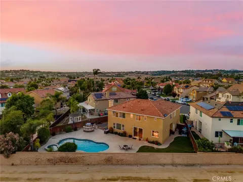 View/Area - 44059 Rosee Ct, Temecula, CA 92592 photo 2 of 8