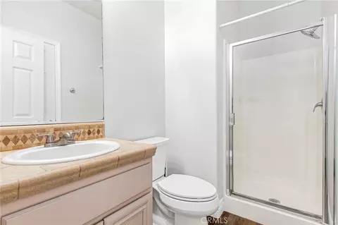 Bath - 44059 Rosee Ct, Temecula, CA 92592 photo 1 of 2