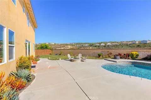 Exterior - 44059 Rosee Ct, Temecula, CA 92592 photo 12 of 13
