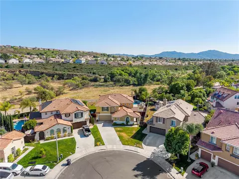 View/Area - 44059 Rosee Ct, Temecula, CA 92592 photo 5 of 8