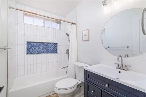Bath - 289 Lustrosos St, Oceanside, CA 92057 photo 1 of 1