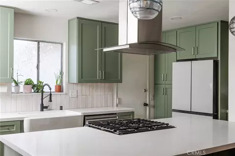 Kitchen - 289 Lustrosos St, Oceanside, CA 92057 photo 3 of 5