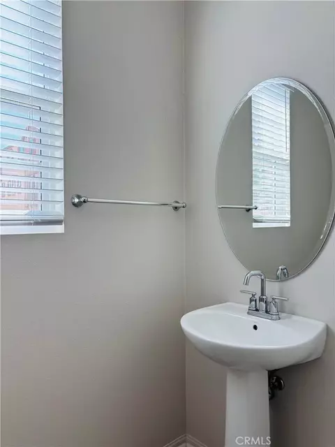 Bath - 40472 Melrose, Temecula, CA 92591 photo 1 of 3