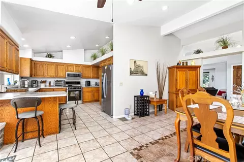 Kitchen - 44980 Terwilliger, Anza, CA 92539 photo 1 of 5