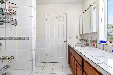 Bath - 44980 Terwilliger, Anza, CA 92539 photo 4 of 4