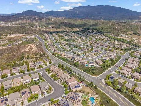 View/Area - 32992 Monte, Temecula, CA 92592 photo 5 of 10