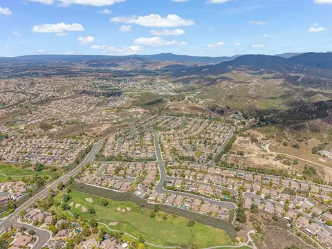View/Area - 32992 Monte, Temecula, CA 92592 photo 7 of 10